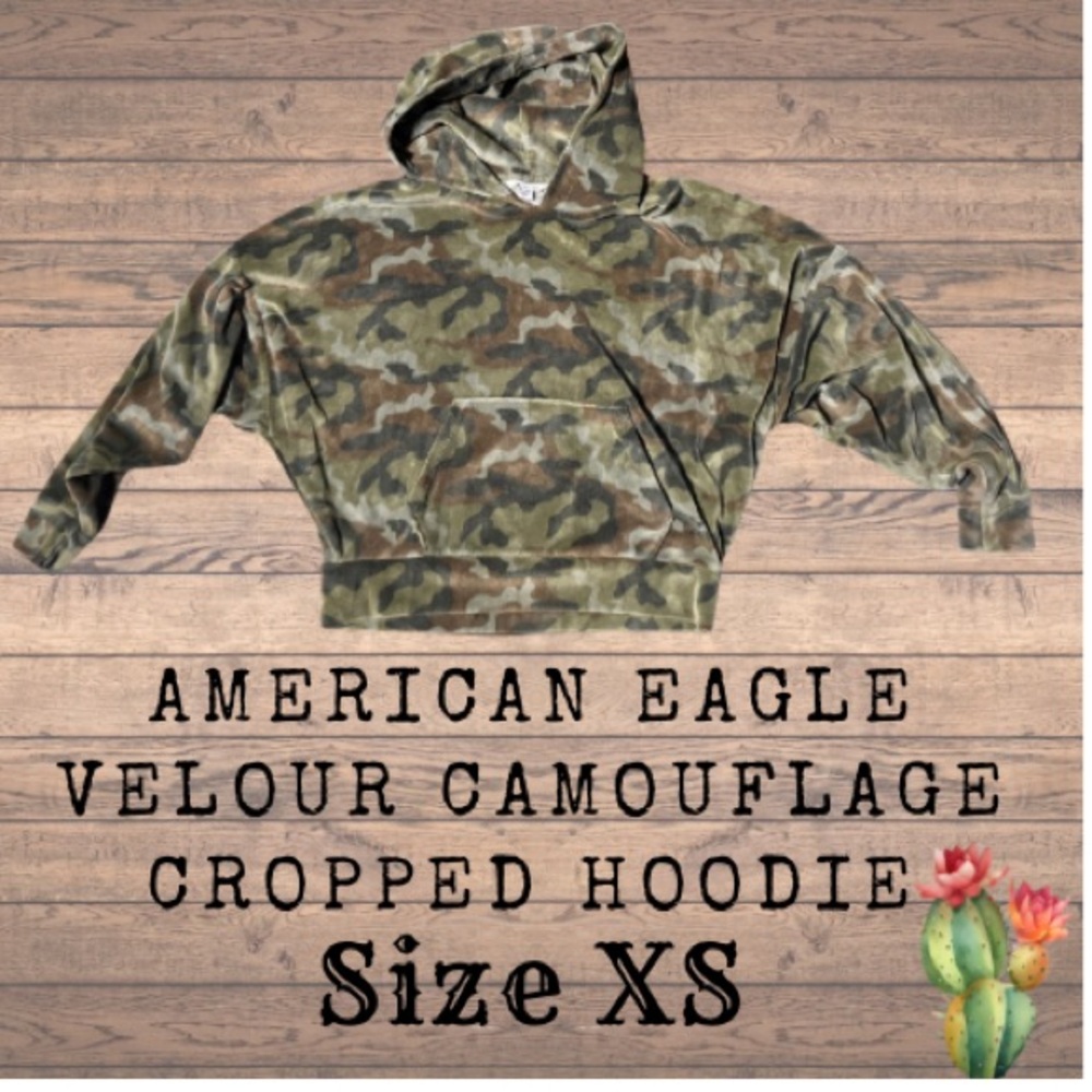 American Eagle Outfitters Velour Camouflage Cropped Hoodie Size XSmall